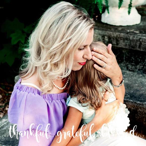 Meet your Posher, Ginny - Picture 1 of 1